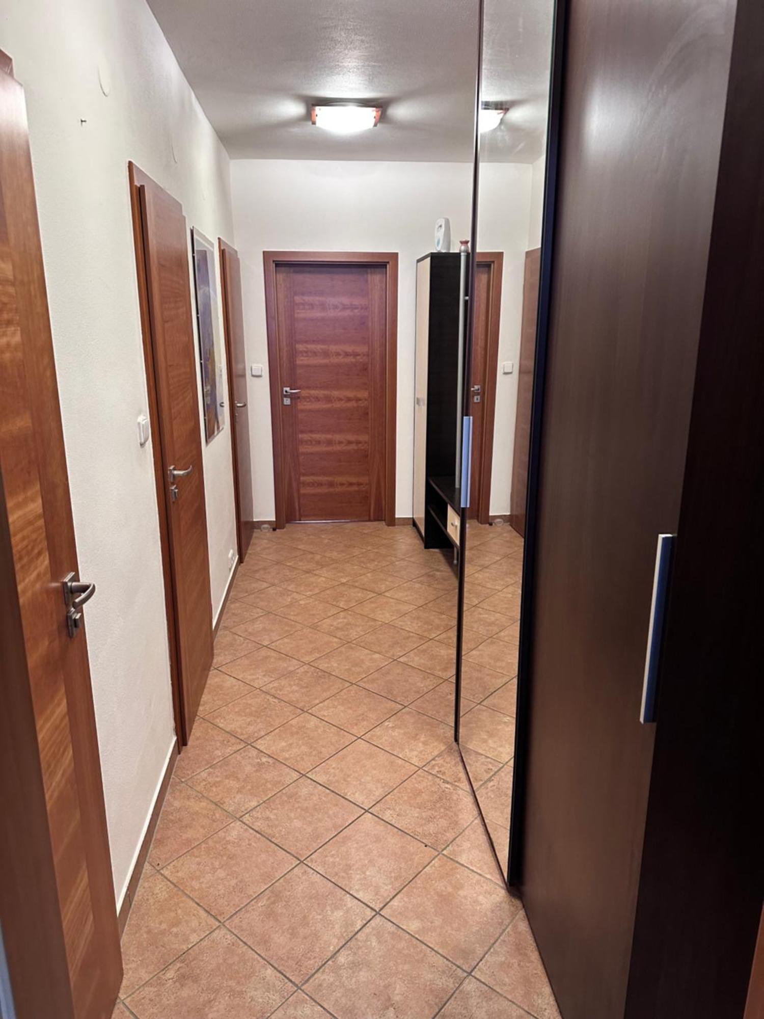 Old Town Apartments Zderadova 6 Бърно Екстериор снимка